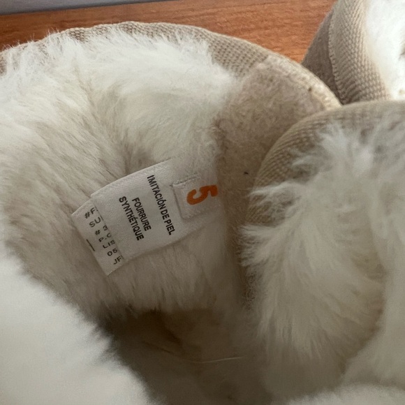 Joe Fresh Boots with Bunnies Size 5 Toddler Lined Sparkly - Picture 6 of 6